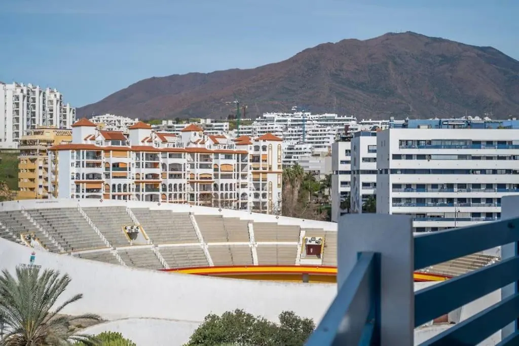 2 Bed Sea View Perfect Location Apartment Estepona 0*,